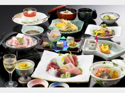 「鮪」「地魚」のお造りがメインの会席料理