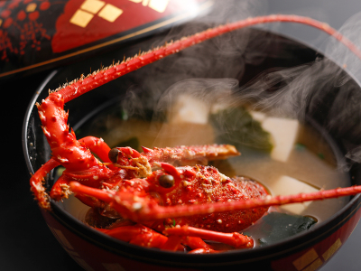 【夕食一例】伊勢海老のダシがしっかり出た伊勢汁。