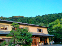 �y�O�ρz�n�Ɩ���27�N�̗��j�̏h�F�q�^���� �^���قւ悤����