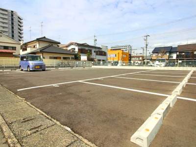 全室駐車場有り（1泊1台300円）