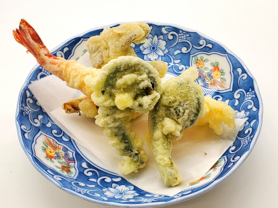 夕食の一例（スタンダードプラン）季節の揚げ物