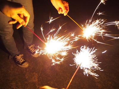 【夏休み企画】お子様には手持ち花火をプレゼント！夜は敷地内で花火が楽しめてお子様も大満足！