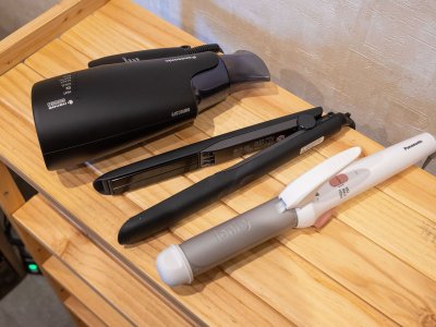 【ヘアー家電】ドライヤーはもちろん、アイロンやコテも充実