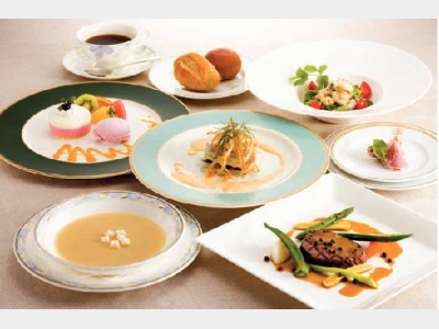 夕食一例（フランス料理）