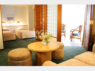 洋室　４ベッドルーム