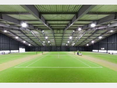 テニスコート（インドア）