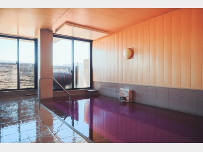 【展望ワイン風呂】（男性用 / 貸切風呂）