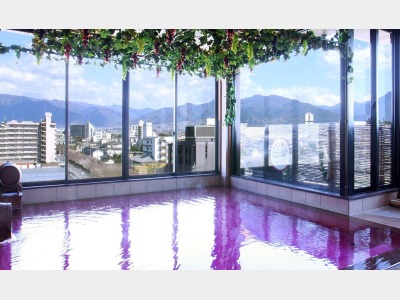 【展望ワイン風呂】（女性用 ）