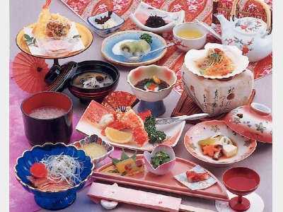 夕食一例（薬膳料理）