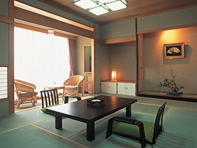 客室一例（花秋亭）