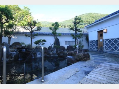 花の湯　露天風呂