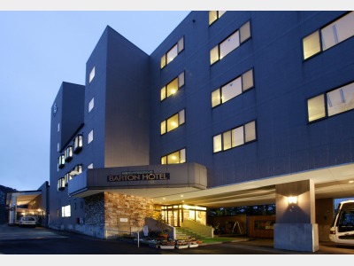 �o�[�g���z�e���̊O��