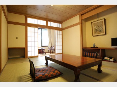 東館又は西館　和室１０畳／東館又は西館