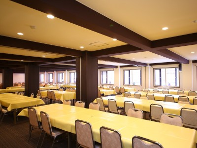 【お食事処わらび】大勢でいらしても大丈夫！広々としたお食事処です