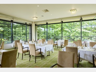 レストラン【ルミエール】