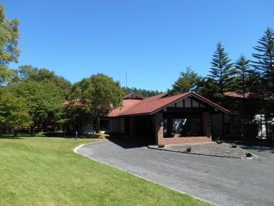 ホテル外観（夏）