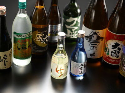 地元のお酒中心にご用意しております