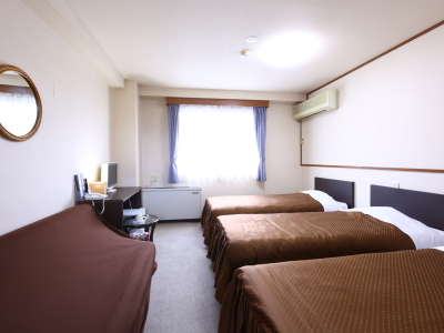 洋室トリプルルーム