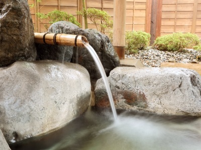 信州の爽やかな風を感じられる癒しの露天風呂です。