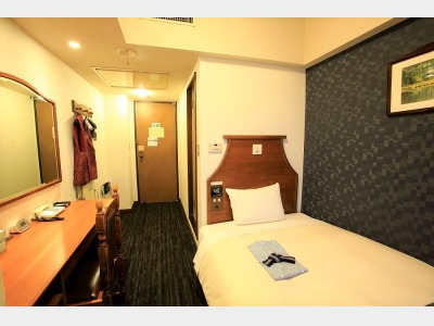 ワイドベッドシングル客室一例