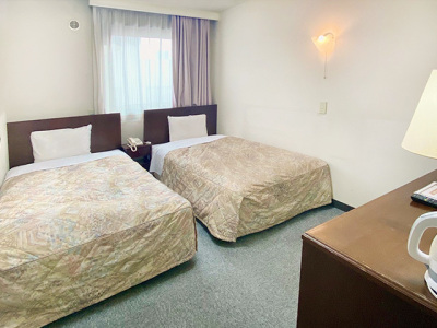 ★ツインルーム★110cm幅ベッドが2台、観光旅行に最適♪