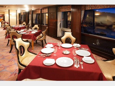 フレンチレストラン