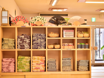 浴衣・アメニティバー（ロビーにございますのでお好みをお持ちください）