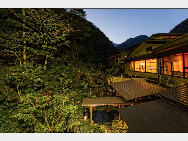 山野草の宿　二人静 外観　庭園