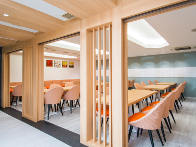 ダイニングスペース「まほろ」