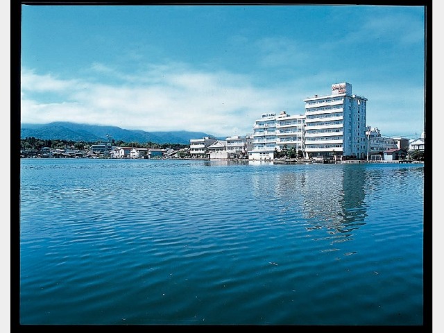 佐渡加茂湖温泉 湖畔の宿 吉田家