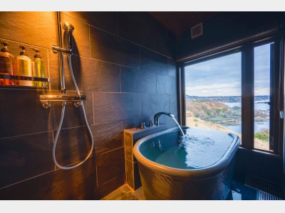 お部屋　陶器風呂（一例）