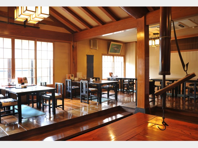 旬彩の庄　坂戸城 御食事処「ごんげん」