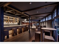 ���E���W�E�o�[