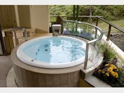 露天風呂（花のお風呂）