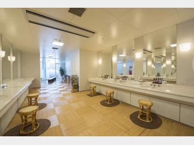 ドレッサールーム