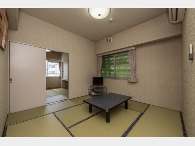 和室10.5畳（バス・トイレ付）禁煙＜冷暖房完備＞