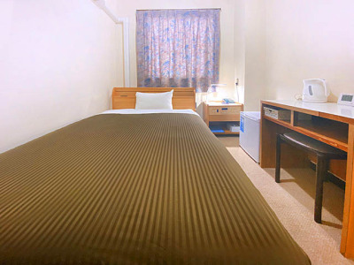 シングルルーム【97cm幅ベッド1台】