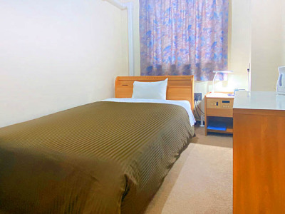 シングルルーム【97cm幅ベッド1台】