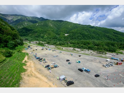 キャンプサイト