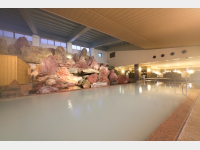 立山連峰パノラマ大浴殿