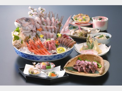 ホテル隣接おすすめ飲食店　富山湾の味処『鯛家』