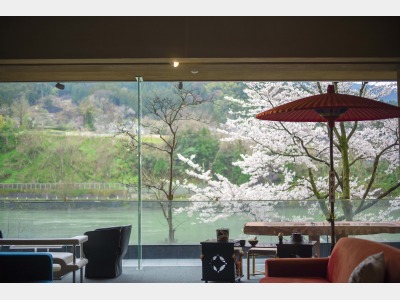 サブロビー　春