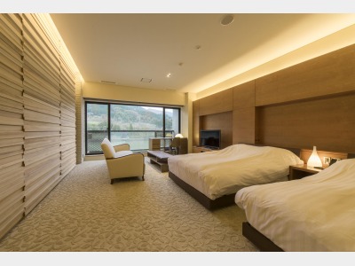 本館  デラックス 風 302号室