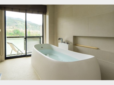 本館  デラックス  鶯 305号室