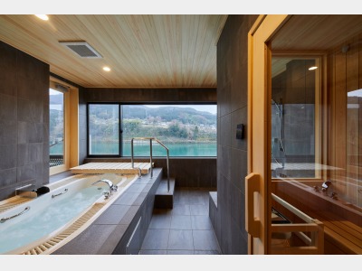 本館 プレミアスイート 環水 202号室