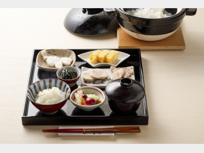 かまど炊きご飯朝食