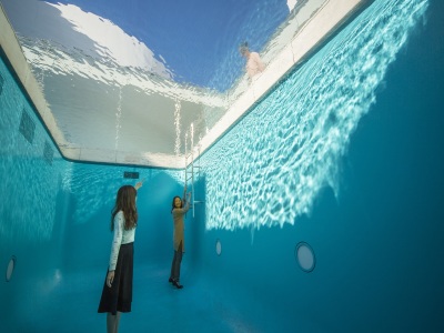 レアンドロのプール（２１世紀美術館の象徴とも言うべき場所）