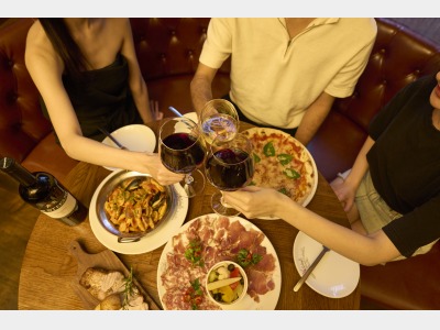 ■Dinner ホテル1階｜「イル・キャンティ」夜は豊富な種類のワインを取り揃えております