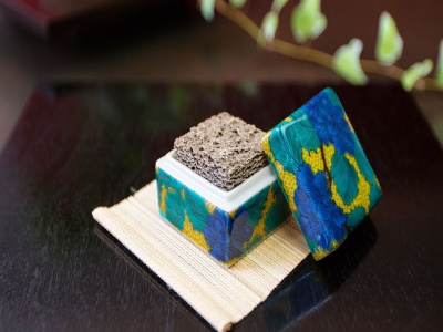 ■コンセプトフロア-悠-｜「九谷焼」の器で楽しむ置き香