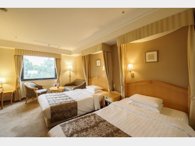 ベーシックツイン